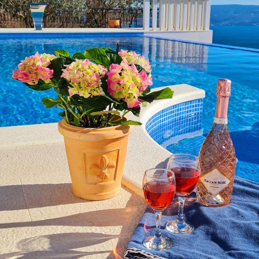 Sea View Luxury Apart Hotel Villa Conte With Swiming Pool And Romantic Spa Podstrana Exteriér fotografie