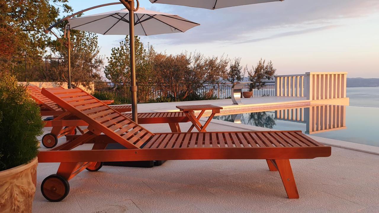 Sea View Luxury Apart Hotel Villa Conte With Swiming Pool And Romantic Spa Podstrana Exteriér fotografie