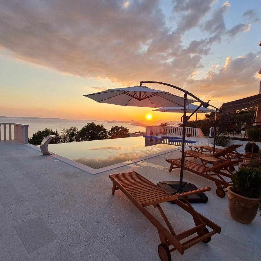 Sea View Luxury Apart Hotel Villa Conte With Swiming Pool And Romantic Spa Podstrana Exteriér fotografie