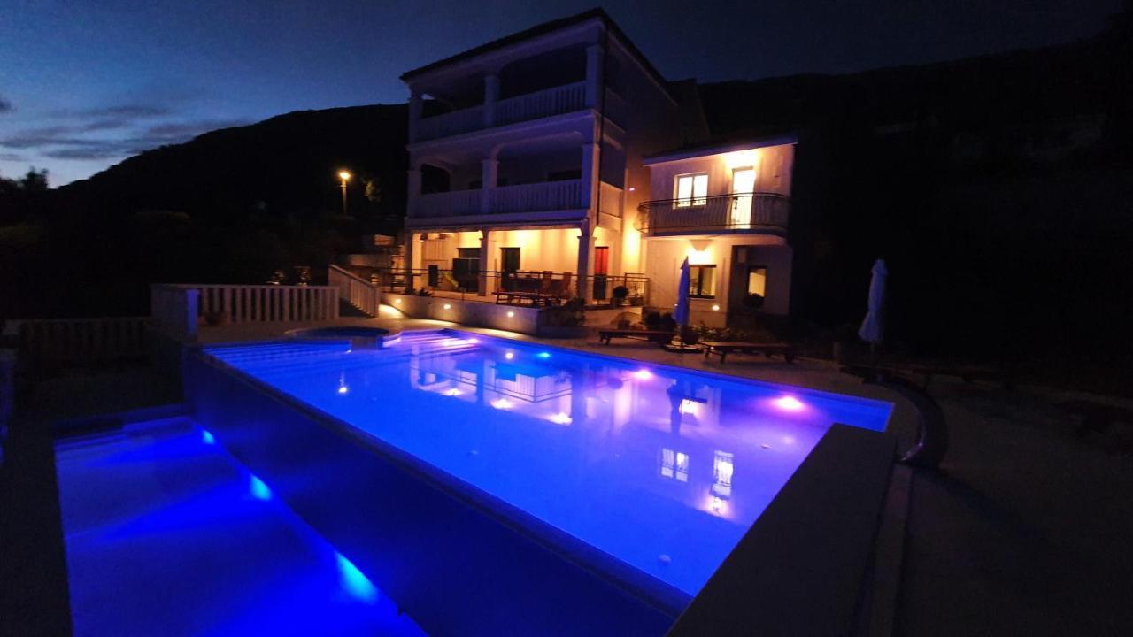 Sea View Luxury Apart Hotel Villa Conte With Swiming Pool And Romantic Spa Podstrana Exteriér fotografie