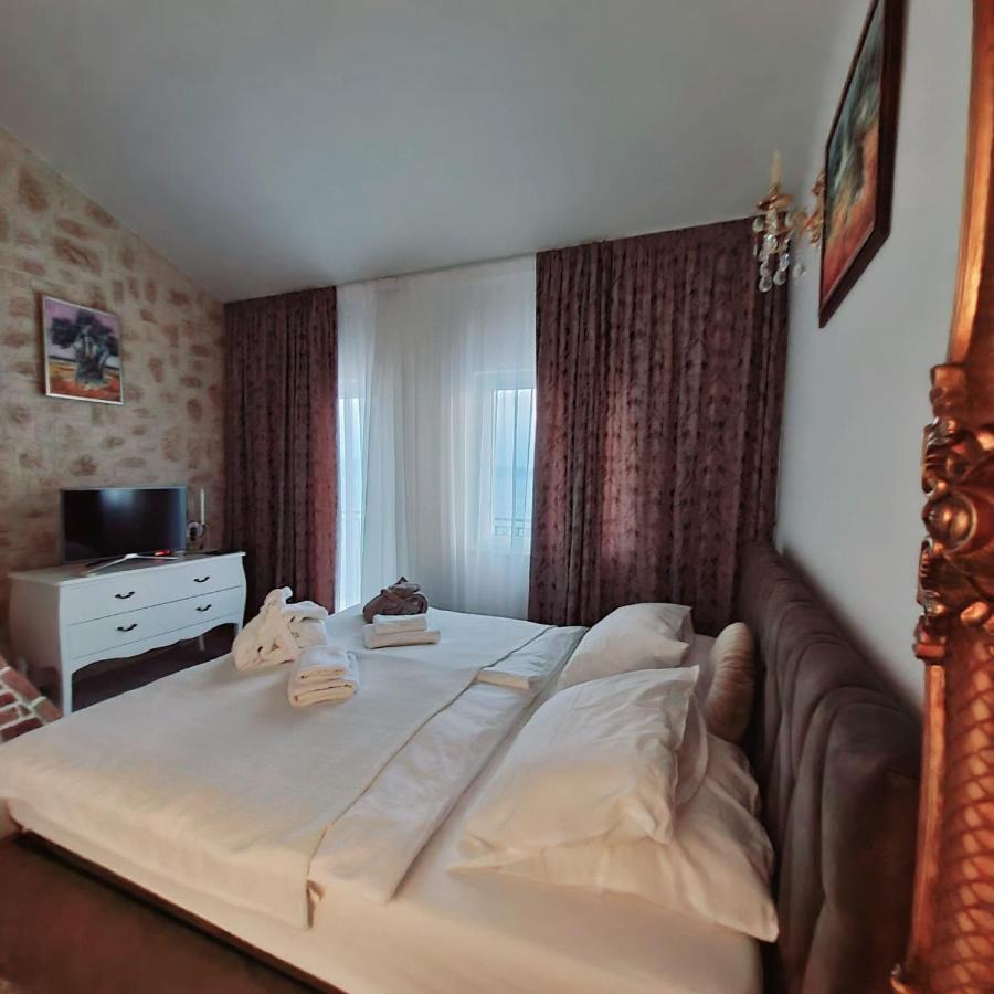 Sea View Luxury Apart Hotel Villa Conte With Swiming Pool And Romantic Spa Podstrana Exteriér fotografie