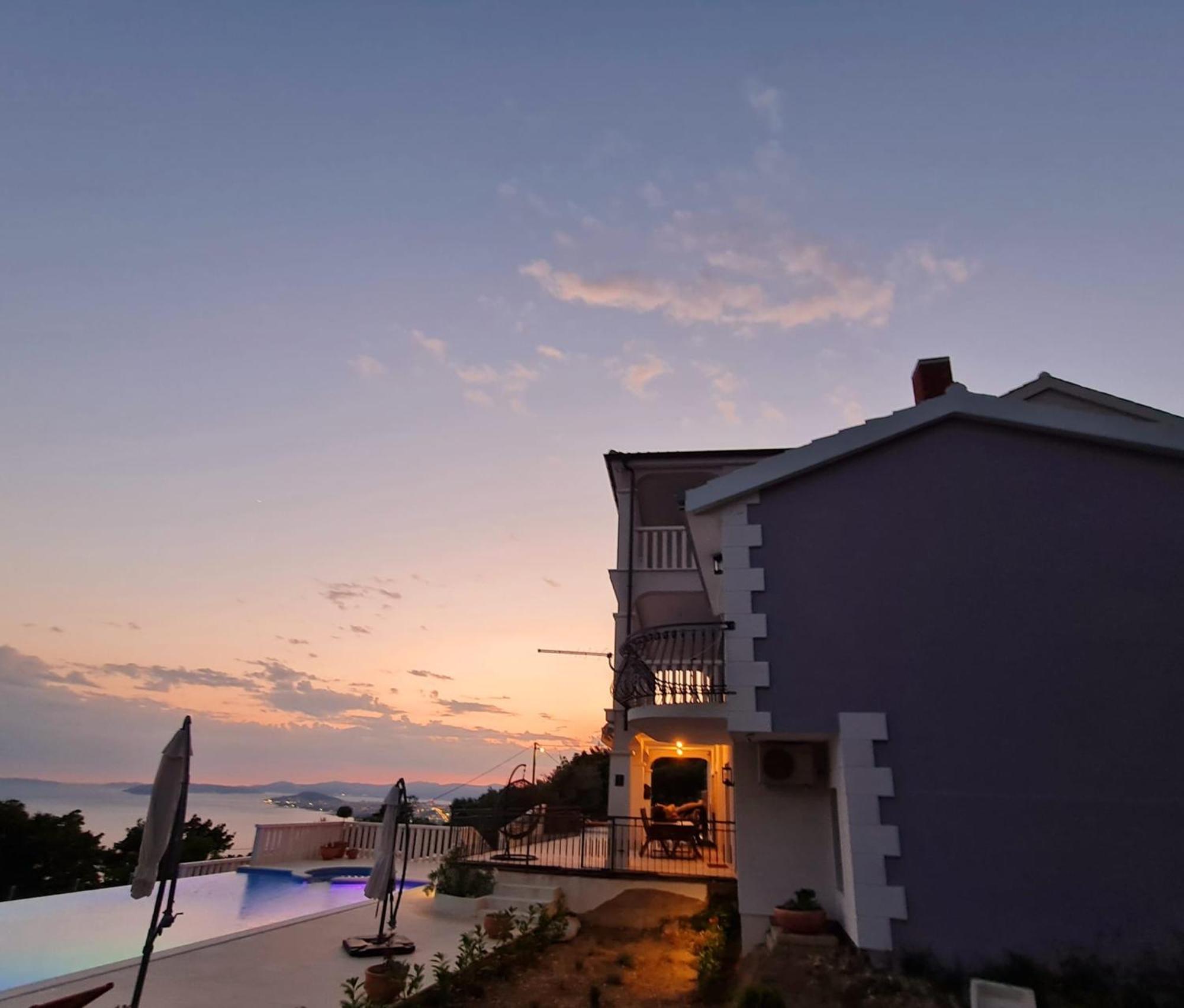 Sea View Luxury Apart Hotel Villa Conte With Swiming Pool And Romantic Spa Podstrana Exteriér fotografie