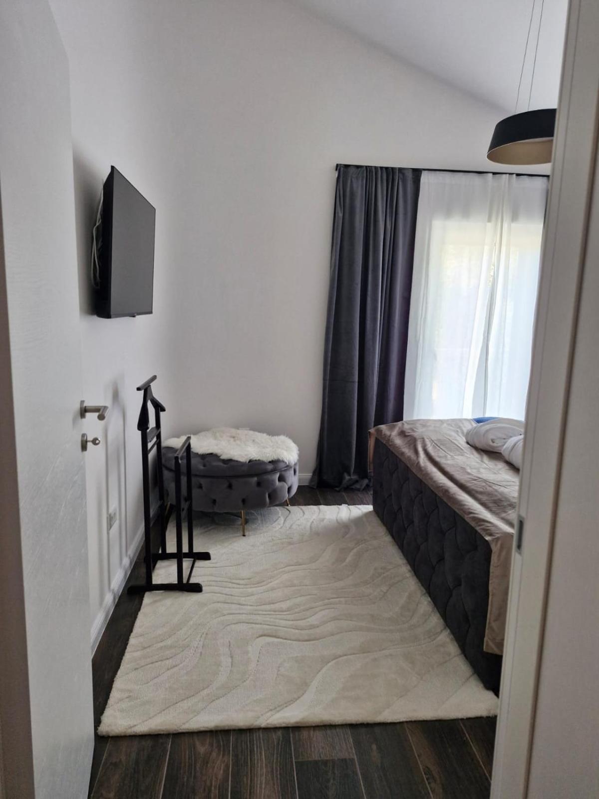 Sea View Luxury Apart Hotel Villa Conte With Swiming Pool And Romantic Spa Podstrana Exteriér fotografie